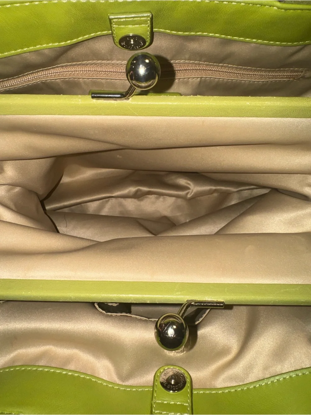 RARE EUC Coach KISS LOCK Two Tone Palette Green Leather with Lime Trim  PRETTY